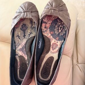 Born brown slip in’s